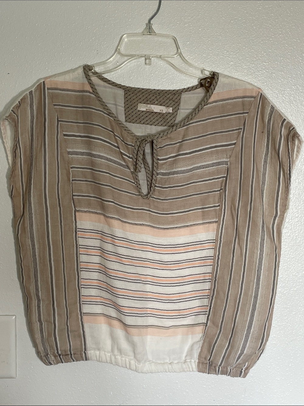 Prana Neutral Striped Tie-Front Cap Sleeve Blouse
